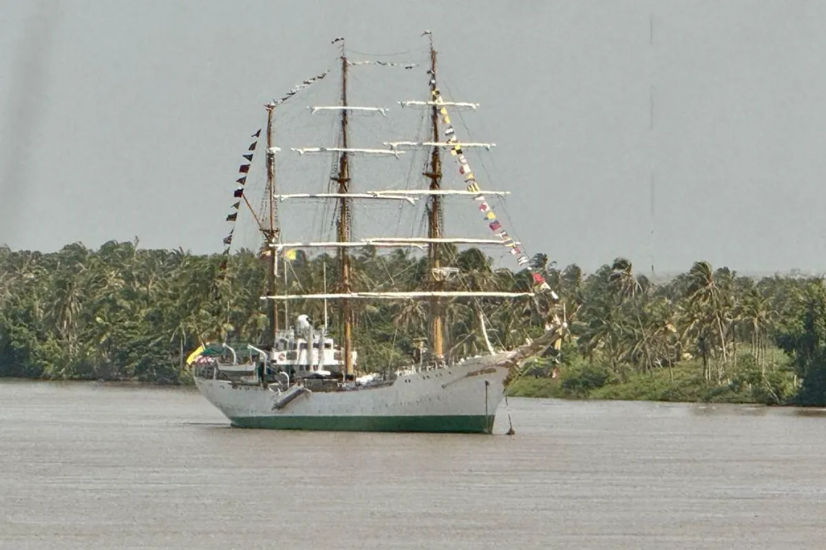 Aprendíz de la Armada cae al río Magdalena