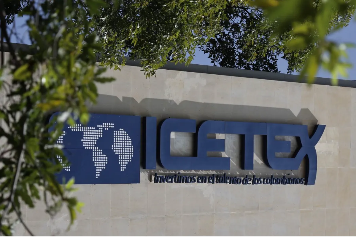 Estudiantes denuncian nuevo aumento en intereses de créditos del Icetex tras suspensión de subsidio del Estado