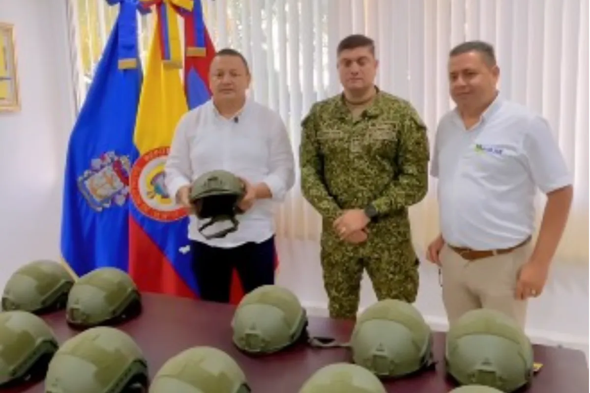 Con cascos balísticos refuerzan seguridad en Ovejas