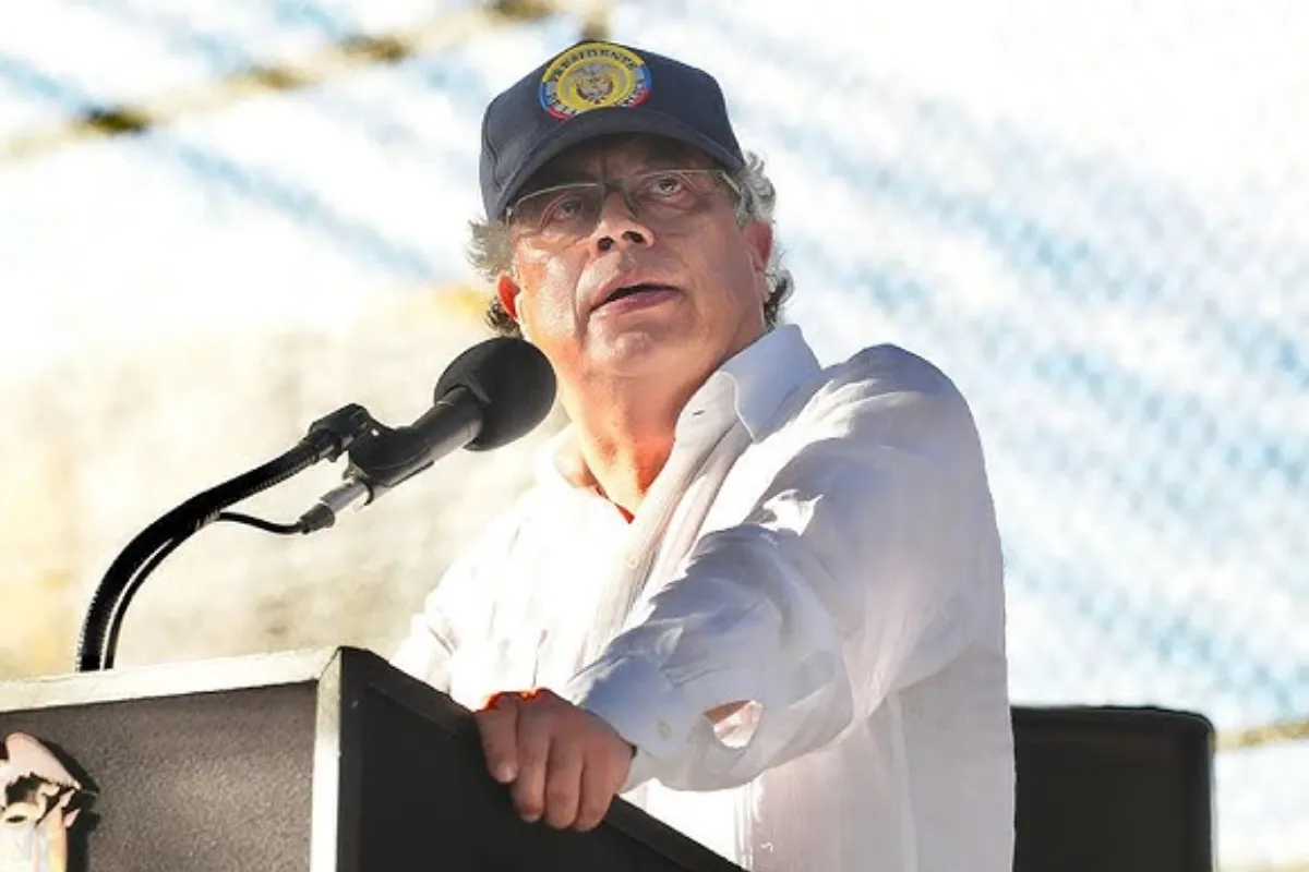 “Los alcaldes no está autorizados para representar al país”: Petro