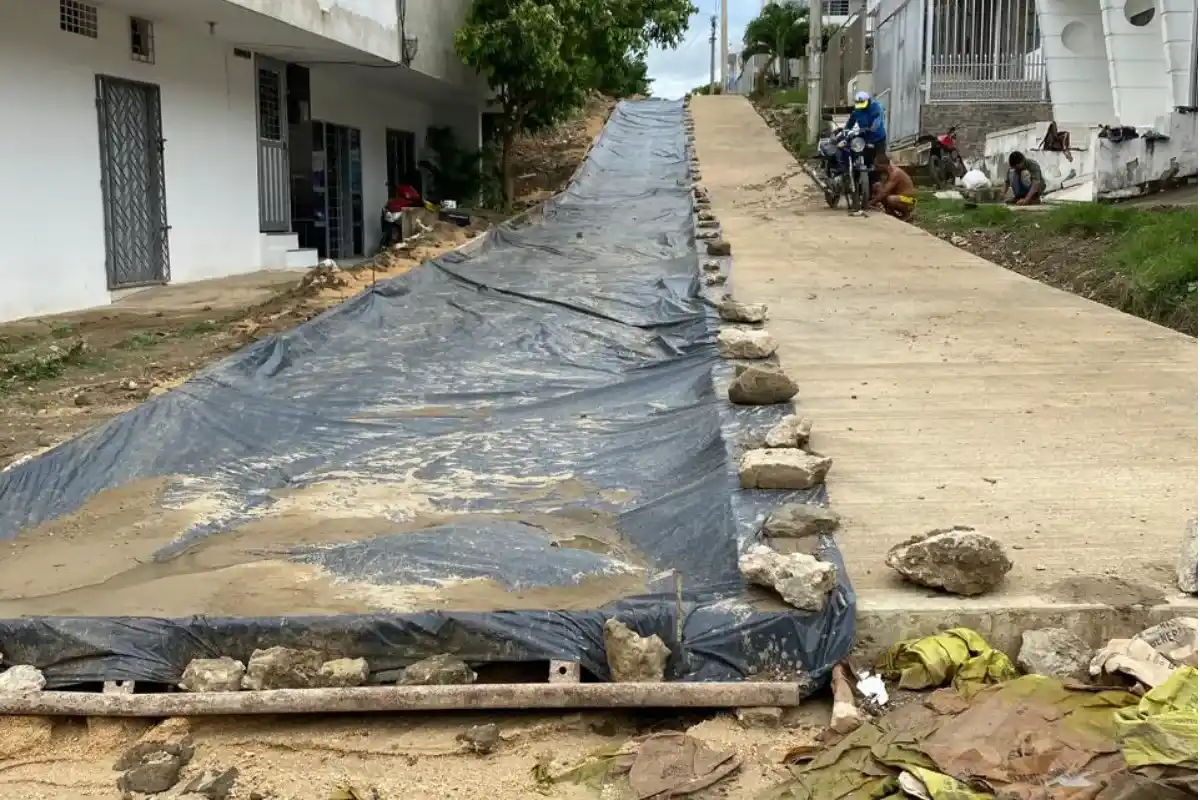Habitantes del barrio Ciudad Jardín exigen culminación de trabajos