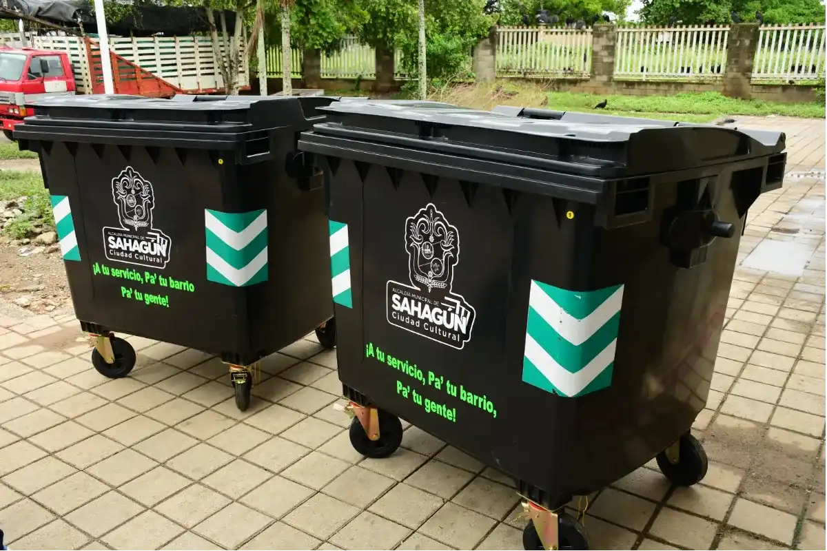 Sahagún fortalece acciones de limpieza con nuevos contenedores de basura