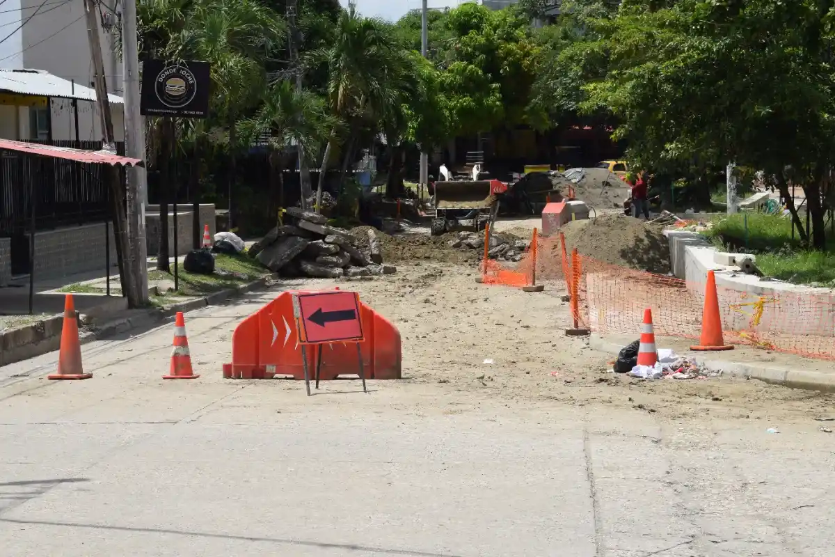 Cierre de la calle 23 en Las Margarias por obras del parque principal