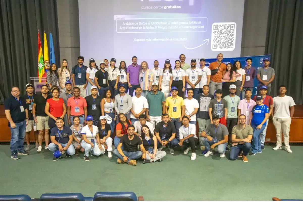La UTB impulsa el futuro digital con más de 4.000 personas capacitadas de manera gratuita