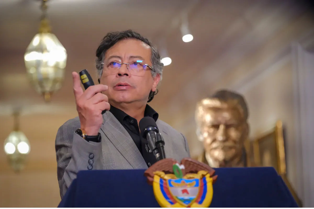 No las voy a salvar: Presidente Petro a las EPS