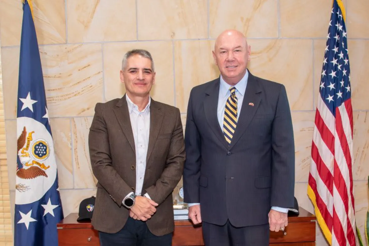 Rendón y MacNamara buscan reforzar la seguridad