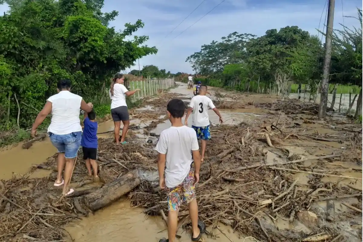 ¡Vuelve y juega! Arroyo El Diluvio genera estragos en San Pelayo