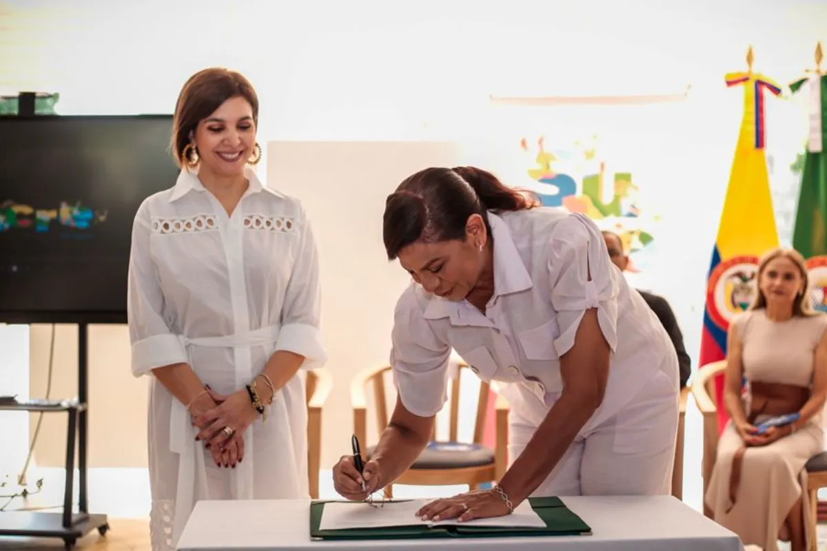 Agroindustria y turismo de Sucre, de expedición en Italia