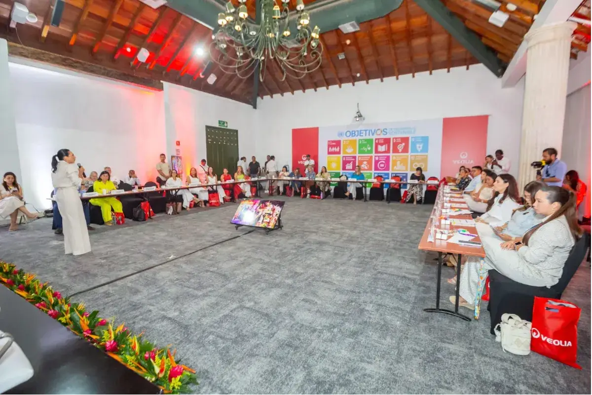 Gestores sociales firman pacto promovido por Veolia para el cumplimiento de los ODS