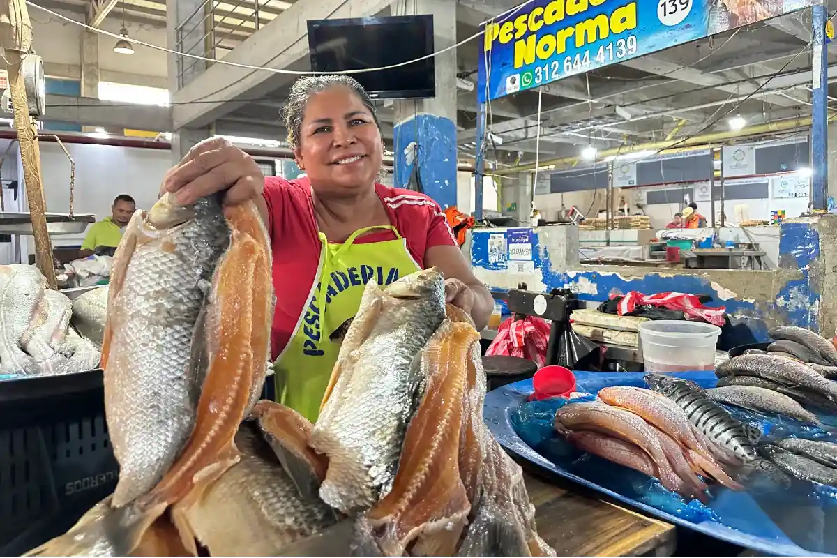 Doña Norma: entre escamas, sal y más de 40 años de historias