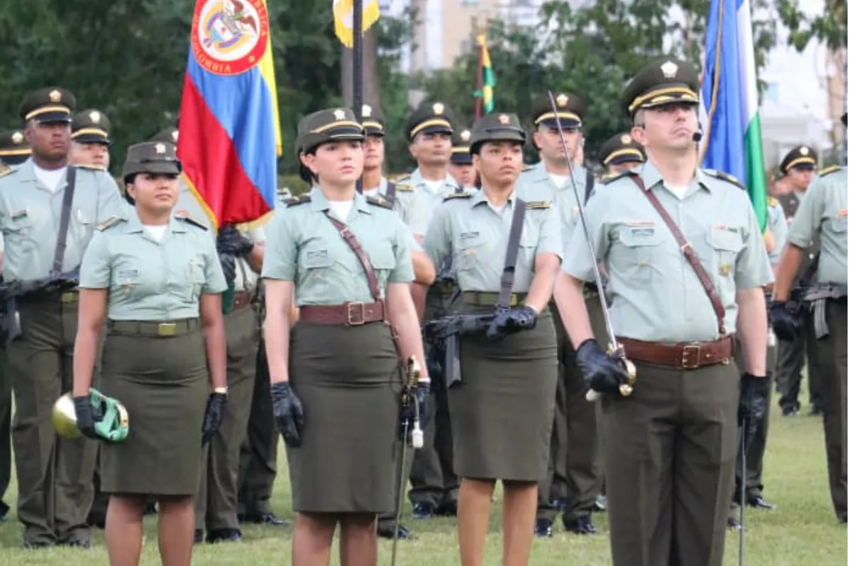 La vocación y el honor policial brillaron en una noche de ascensos en la Perla del Sinú