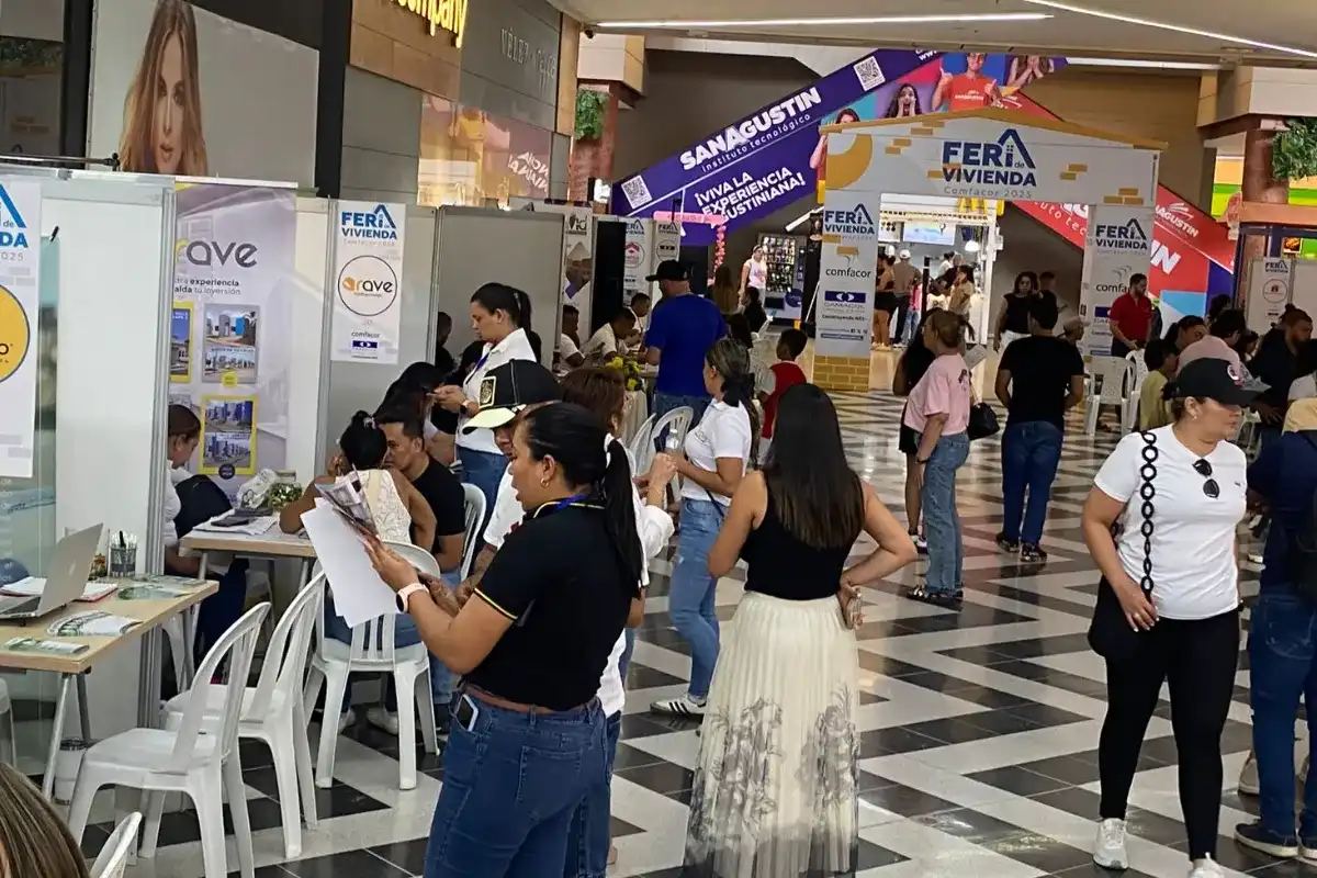 Comfacor entregó 188 subsidios de vivienda