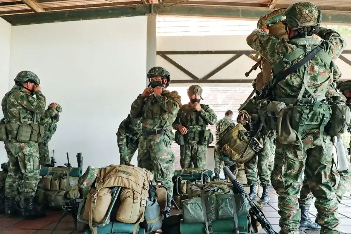 Escándalo: militares vendían armas a 'Los Pachenca'