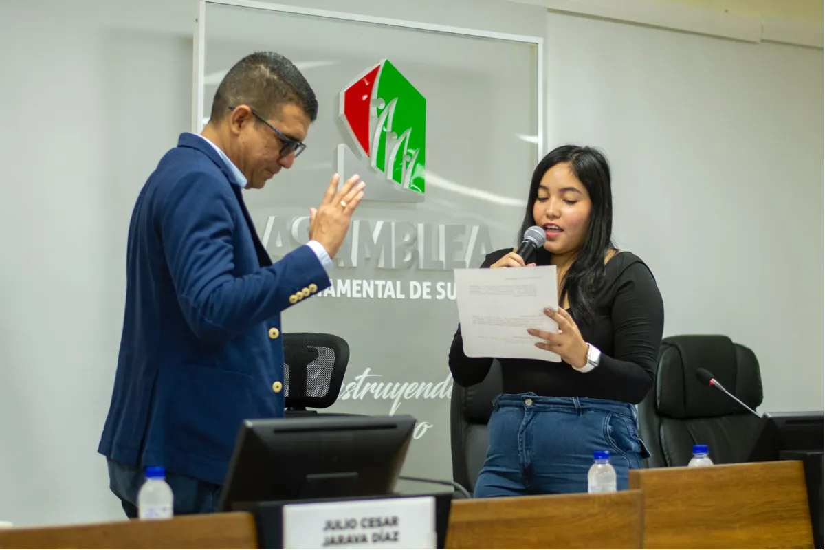 Nombran Gobernador Ad Hoc para atender renuncia
