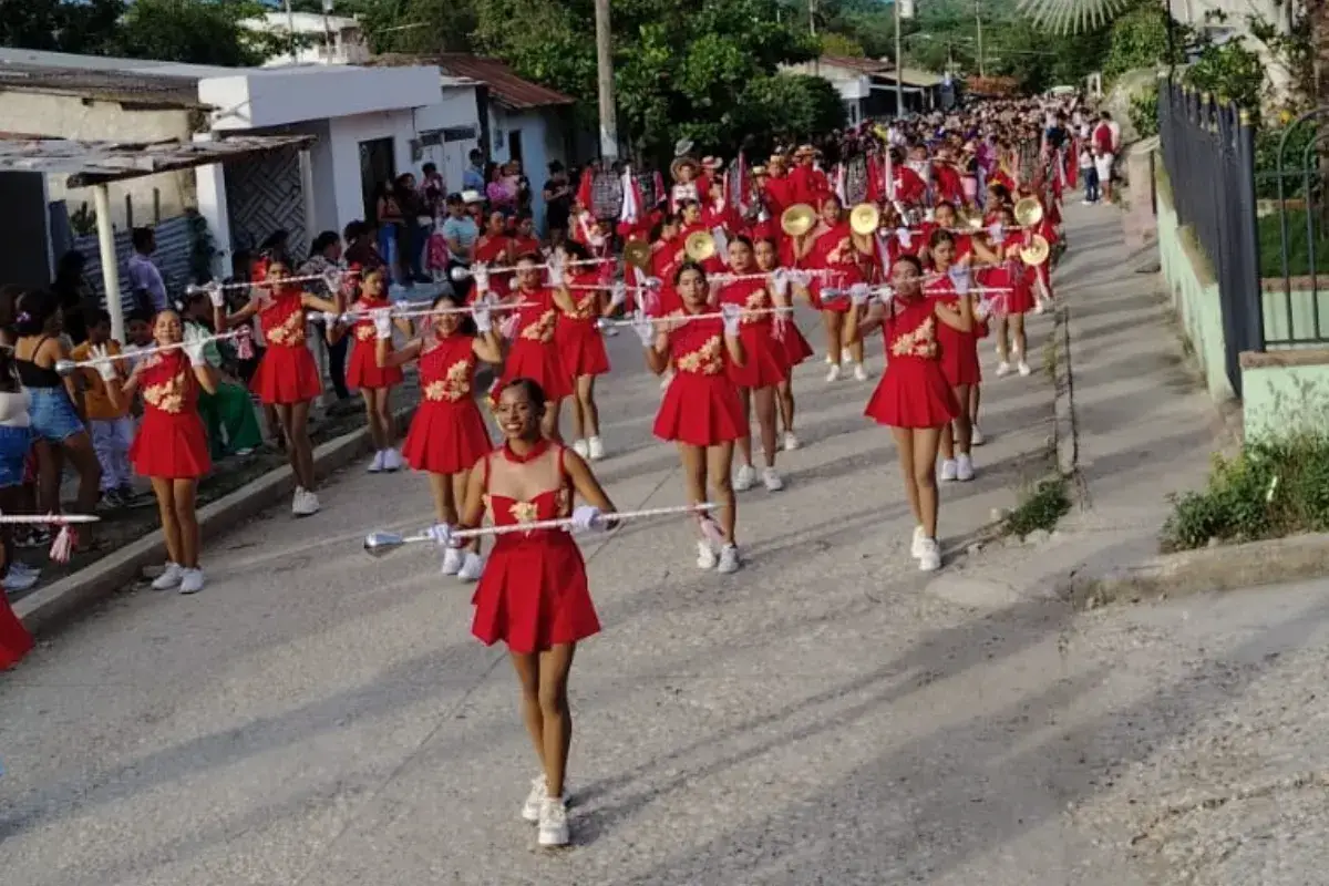 Majestuoso desfile folclórico, hoy la 'Chuana' cierra el telón
