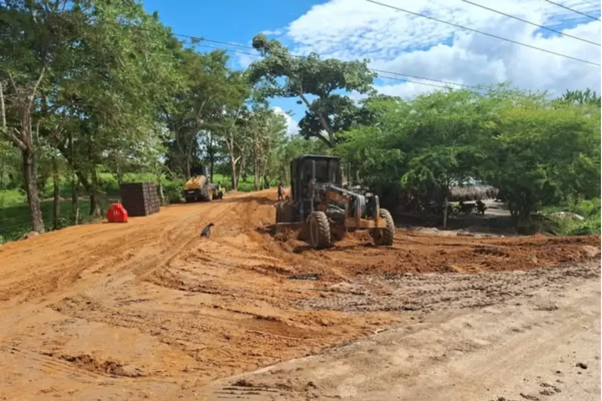 Trabajos en puntos críticos de la vía El Cauchal- Sucre están paralizados