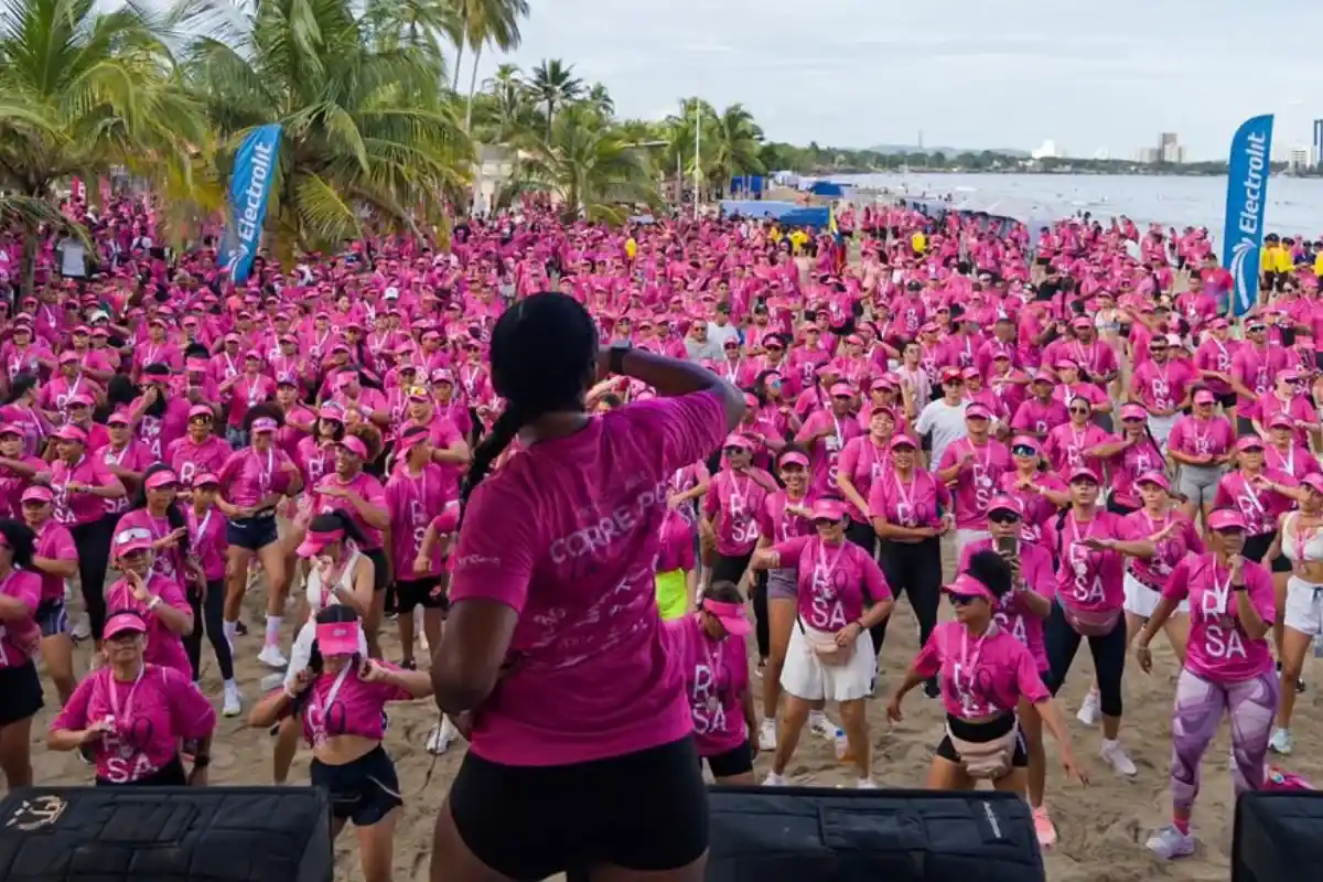 Ola Rosa desbordó las playas de Coveñas