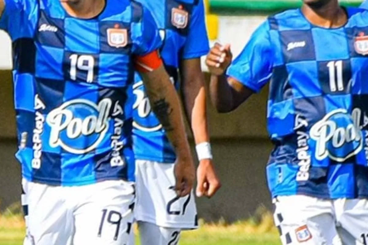 Millonaria multa a clubes de fútbol colombiano y a Dimayor por "esquema anticompetitivo"