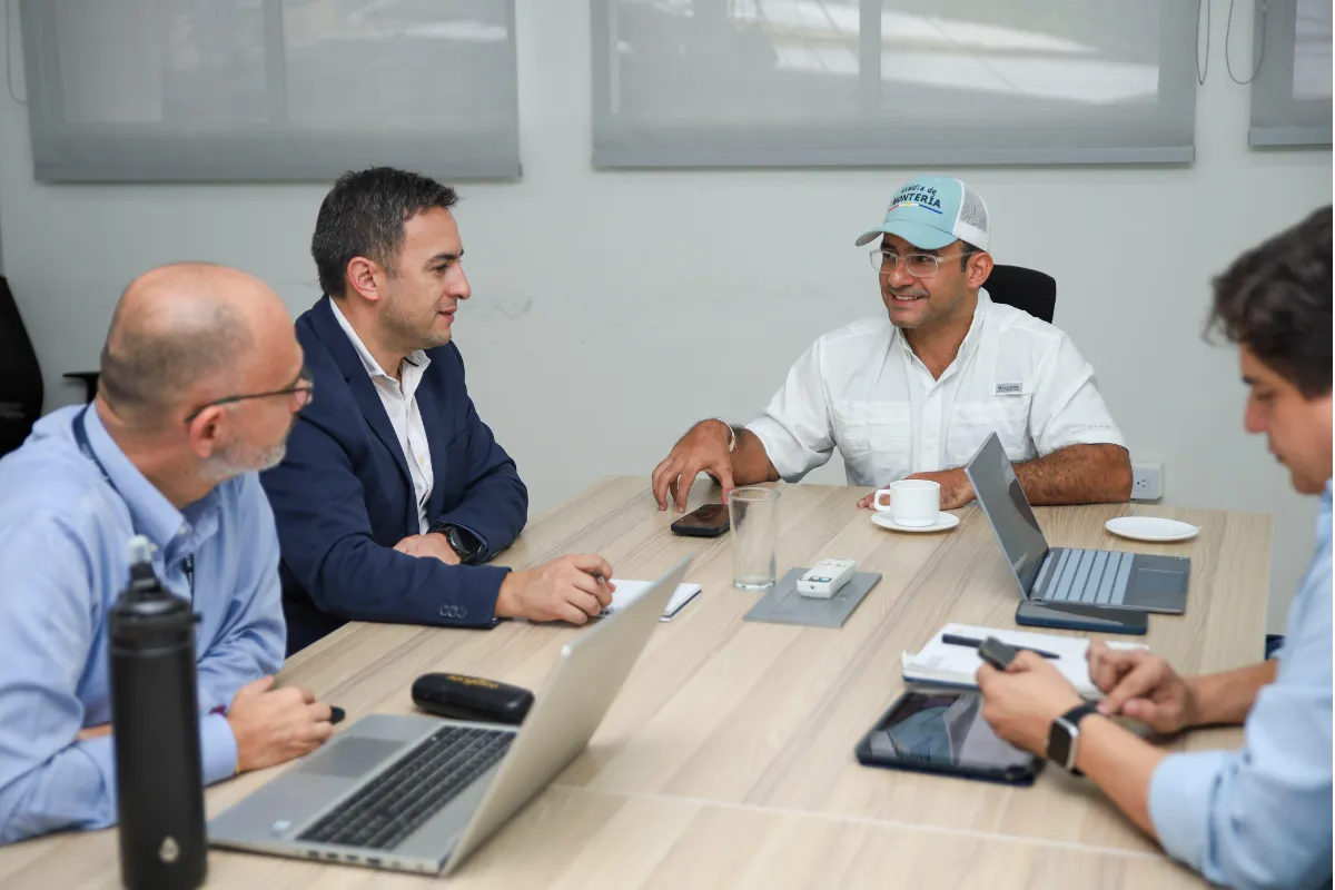 Alcalde Hugo Kerguelén logra nueva ruta aérea para Montería