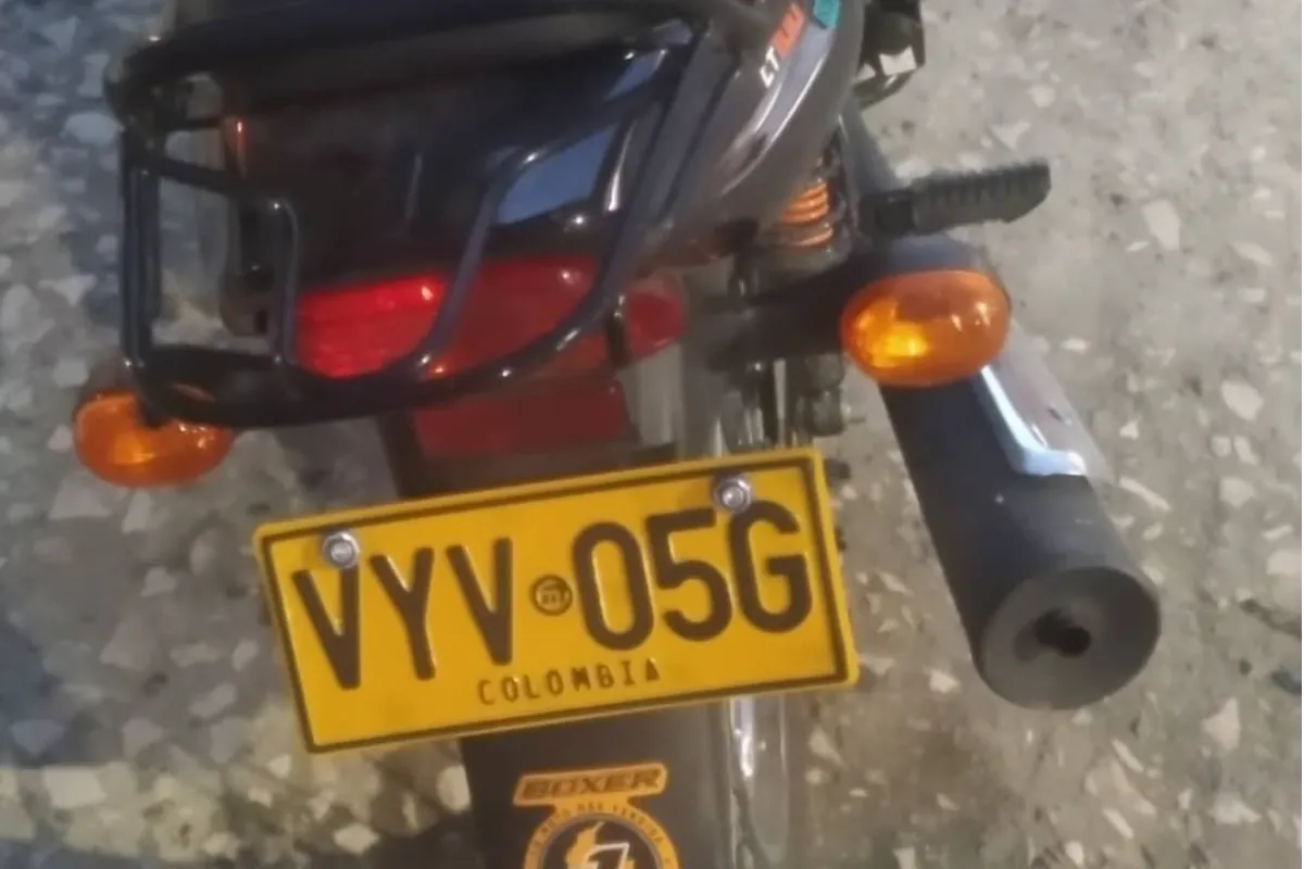 Lo atacaron a puñal para robarle la moto en Corozal