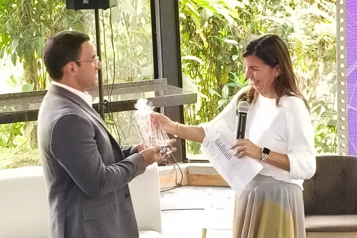 Montería destaca a nivel nacional: alcalde Hugo Kerguelén recibe reconocimiento por avances en tecnología, educación y competitividad