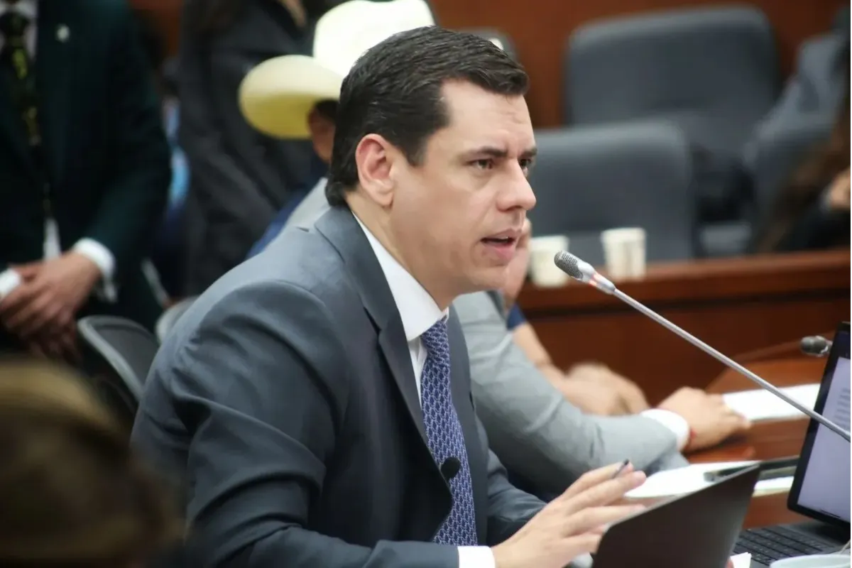 Sancionan la ley Reconexión Justa del Senador Cordobés Julio Elias Vidal
