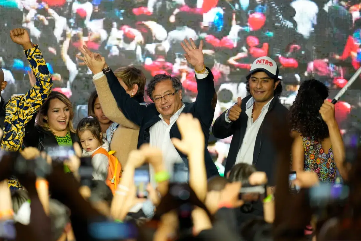 Fiscalía inspecciona sede de Colombia Humana