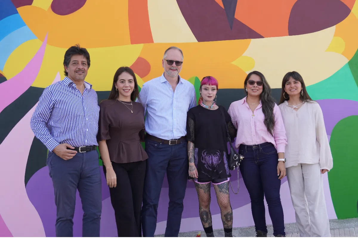 Solar Place Mall: Al color de Ledania