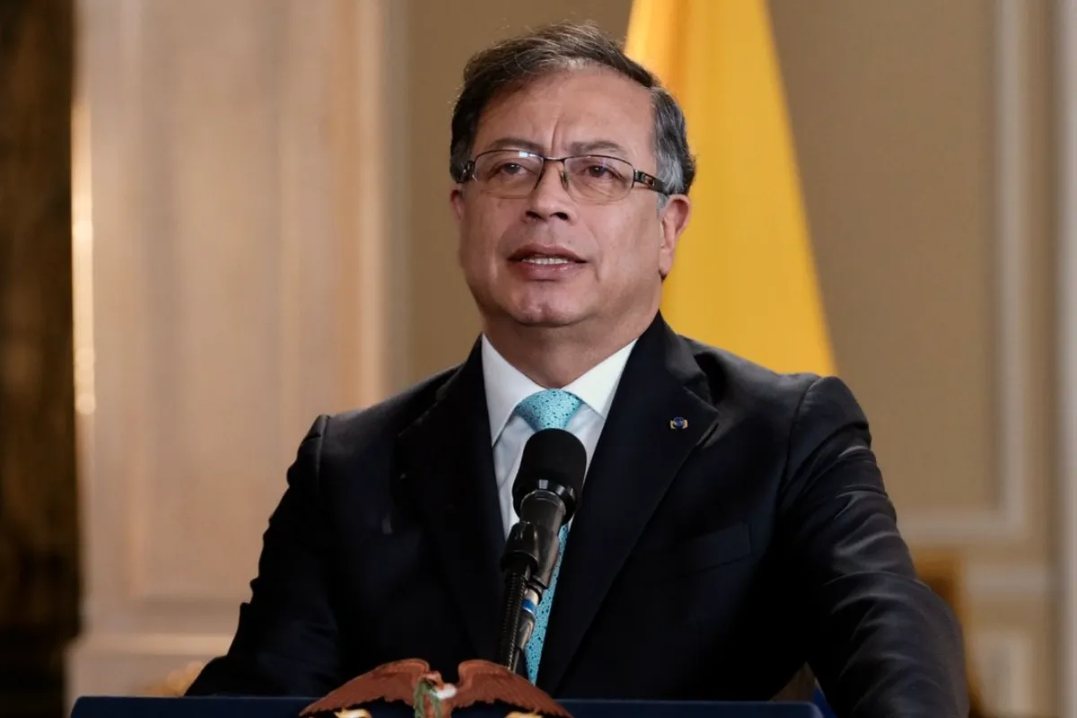 Petro ordena suspender apoyo militar colombiano a operaciones con misiles o fuerza desproporcionada
