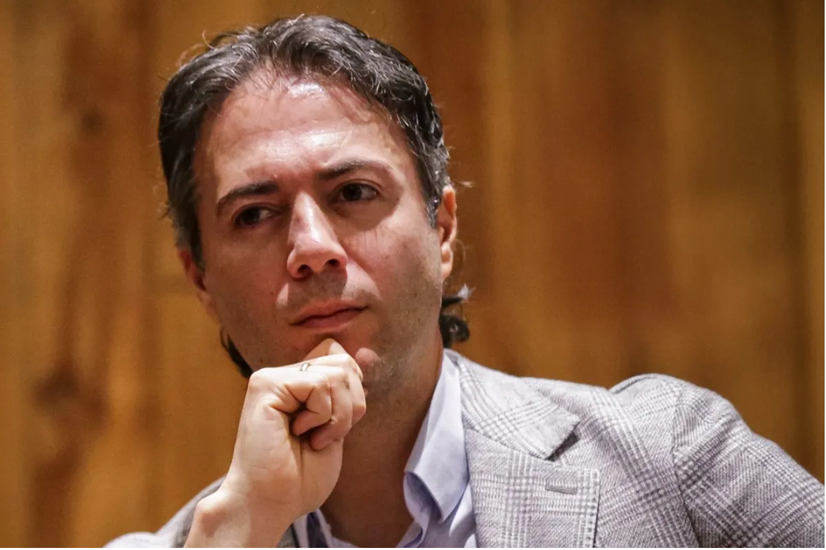 Quintero no podrá inscribirse por firmas