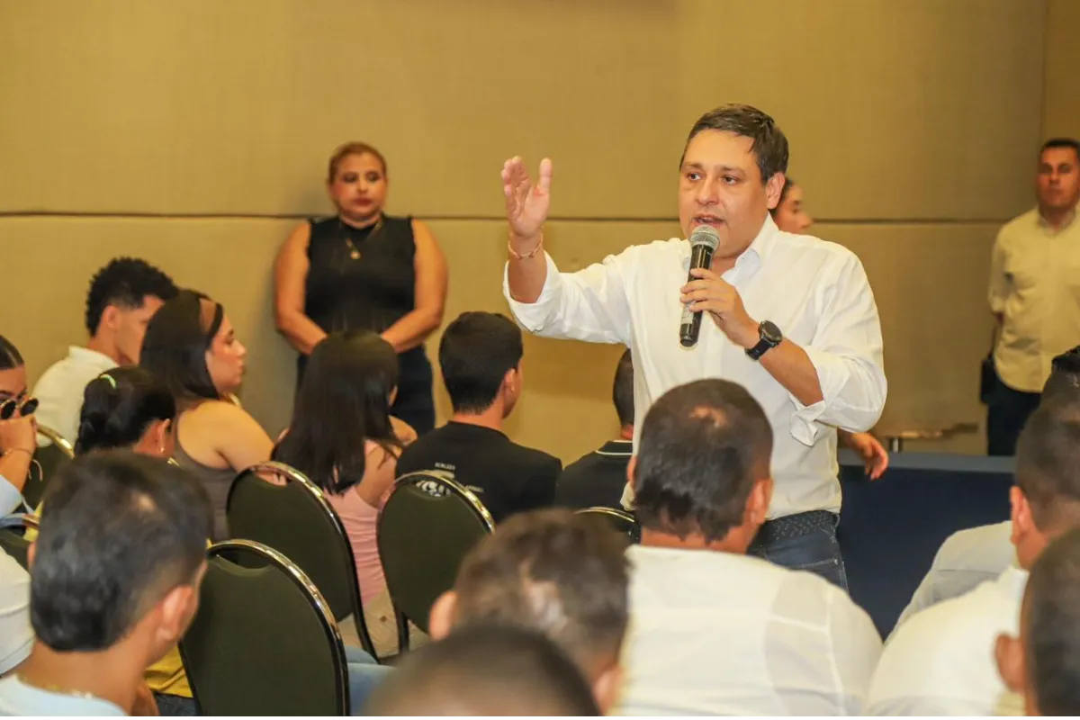 Lizcano marca agenda política en Córdoba