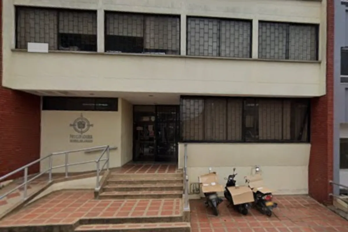Formulan pliegos de cargos contra docente del Antonio Lenis