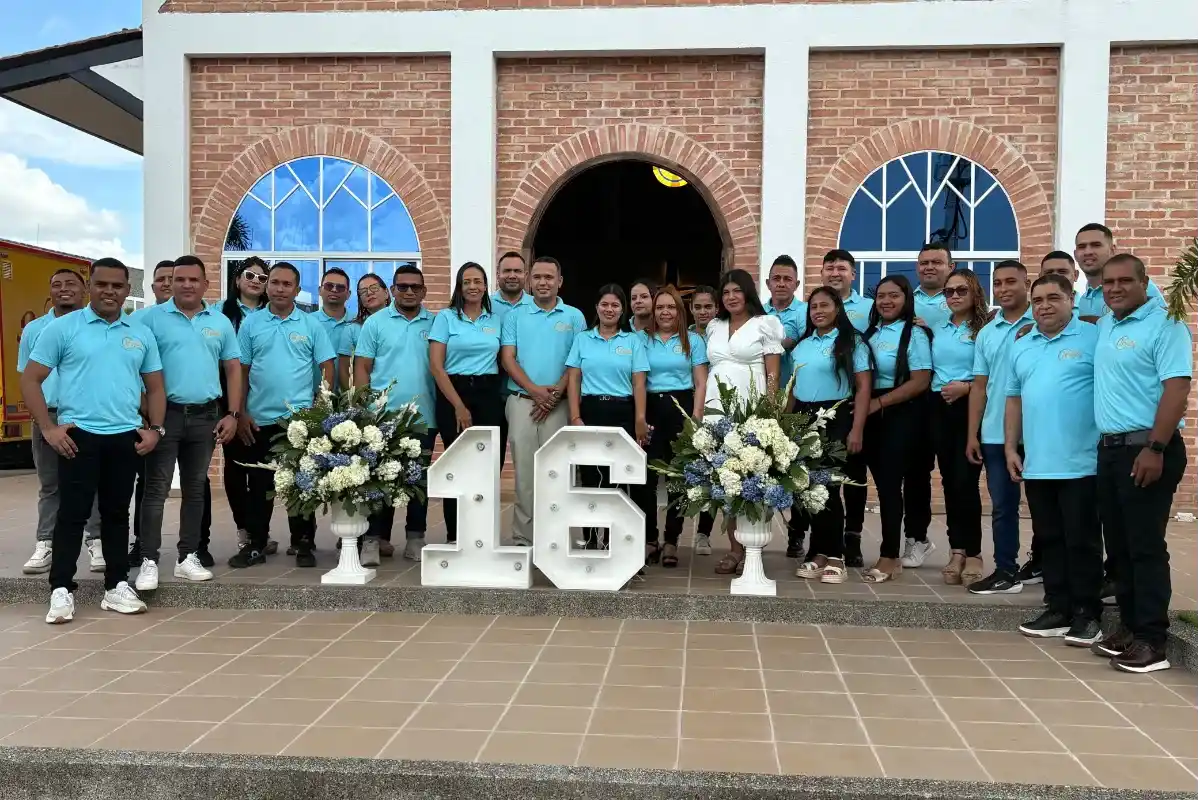 Fármacos de la Costa celebró sus 16 años de servicio