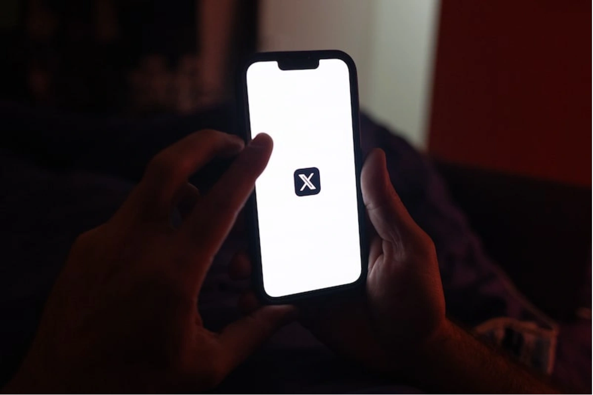 Caída mundial de la red social X afecta a usuarios en Colombia