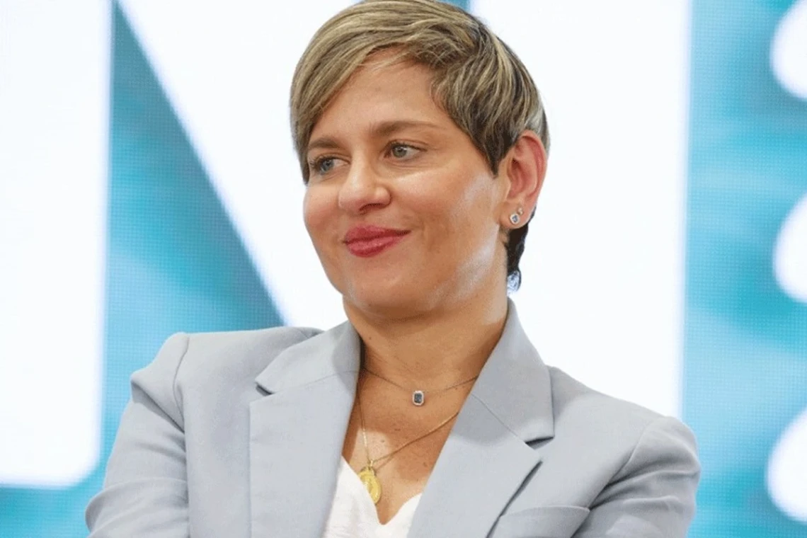 Verónica Alcocer: Revelaciones de lujos en Estocolmo y escrutinio de control