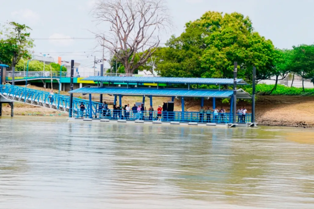 Embarcaciones al agua