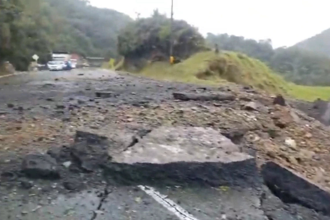 'Calarcá' estaría detrás de atentado en la vía Medellín-Costa Caribe