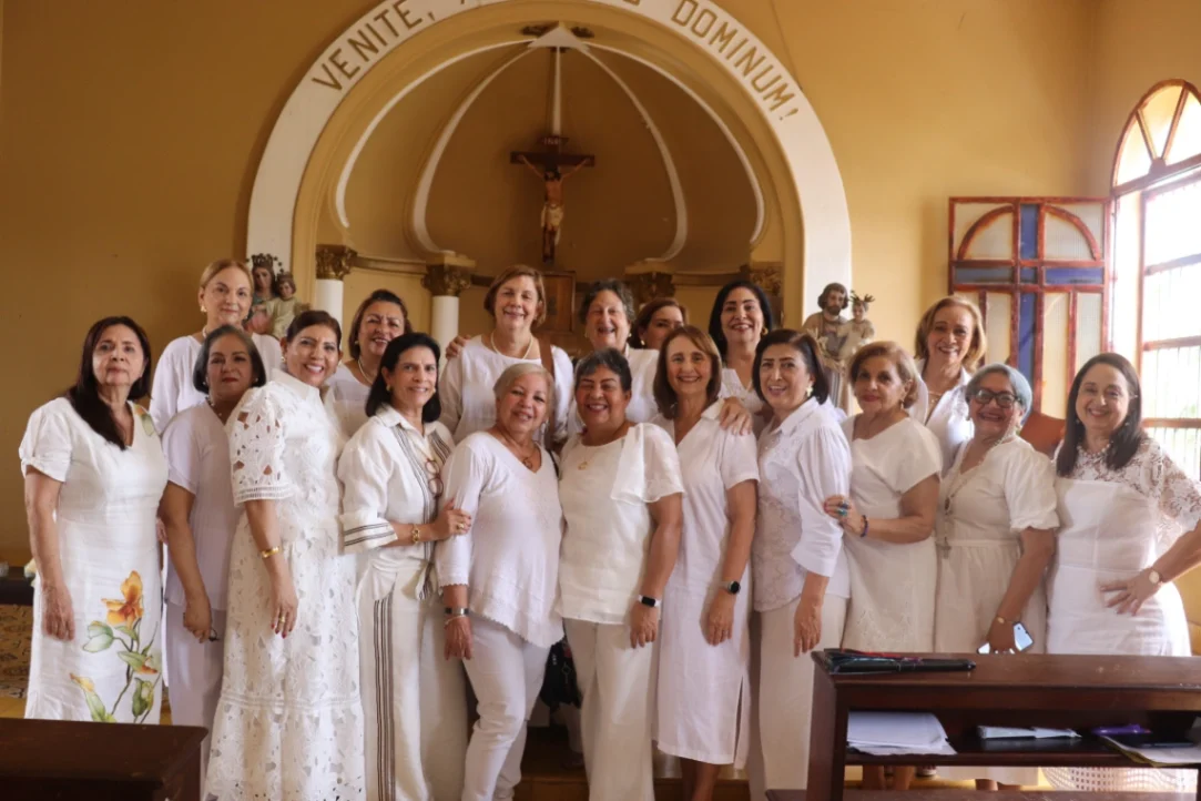 En sus bodas de oro, la promo 1975 se unió para celebrar su legado