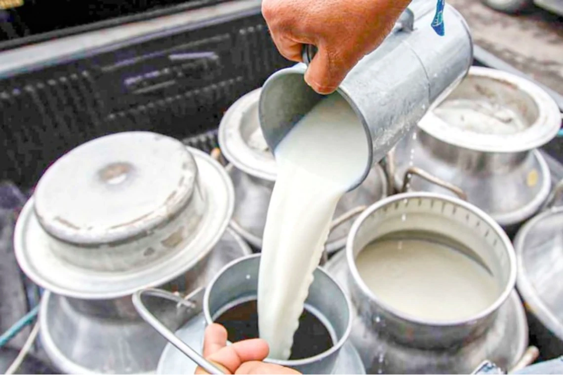 Precio del litro de leche se disparó en Córdoba y Sucre