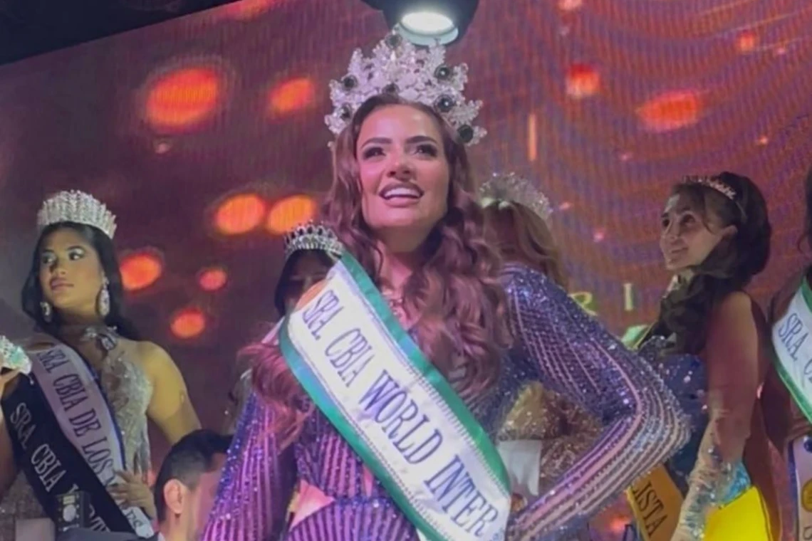 Welkin Negrete es coronada Señora Colombia World Internacional 2025