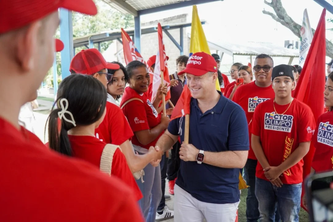 Héctor Olimpo recibe co-aval del partido Liberal para la consulta presidencial