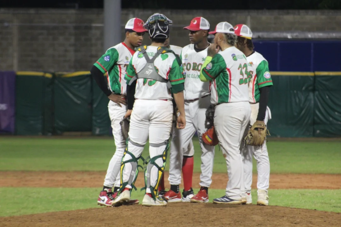 Toros perdió de nuevo, pero sigue de segundo