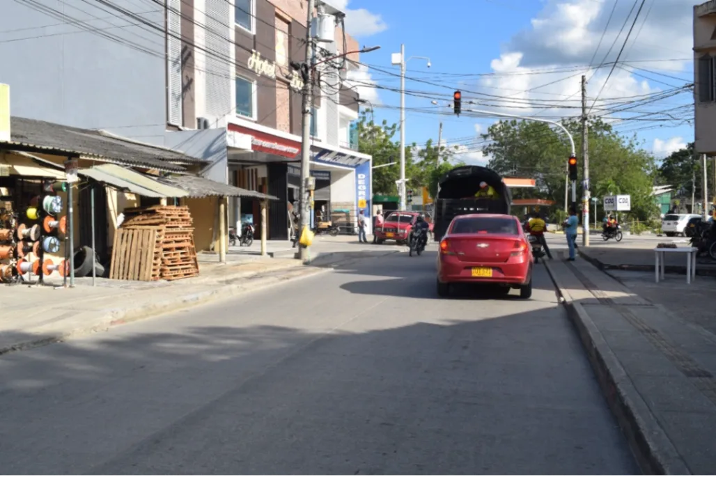 Se bajó del taxi, lo encañonaron y le robaron los $50 millones