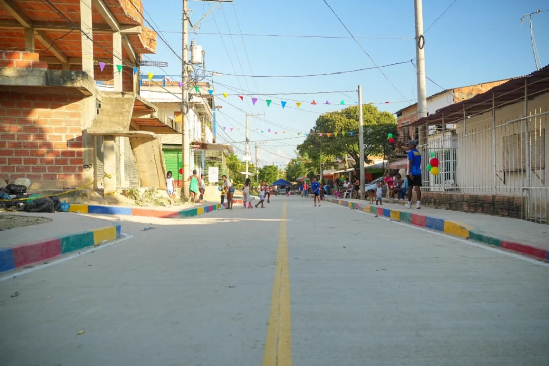 Gobernación de Bolívar entrega calles pavimentadas en el corregimiento Pasacaballo