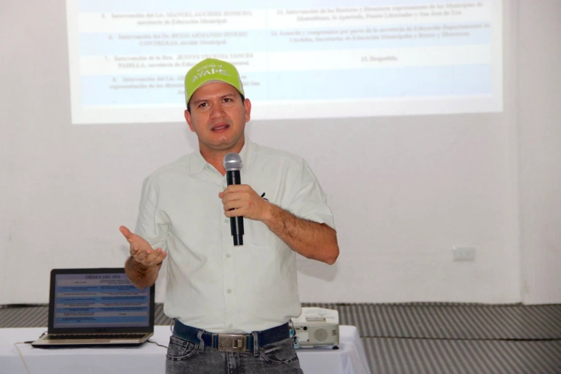 Colegio en Ayapel se cae a pedazos, ¿y el alcalde?