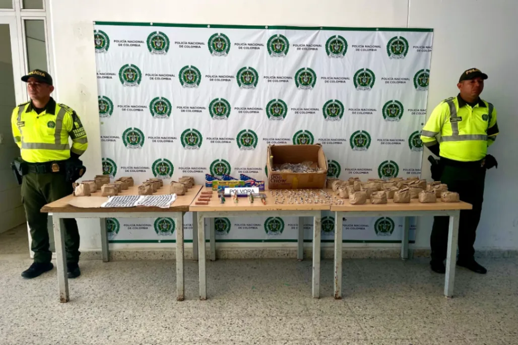 Autoridades incautaron variedad de pólvora en carreteras de Sucre