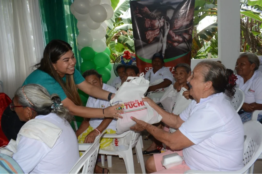 San Juan de la Cruz celebró a sus abuelos y abuelas