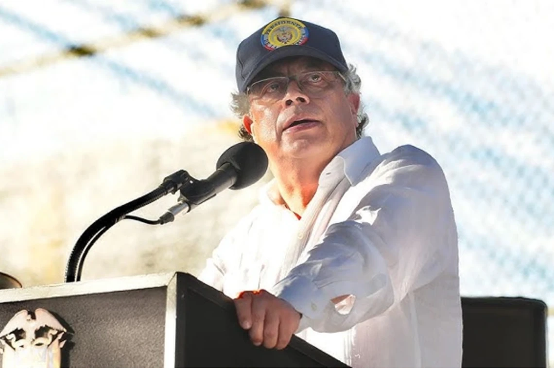 Se hunde la reforma tributaría y Petro culpa al Congreso