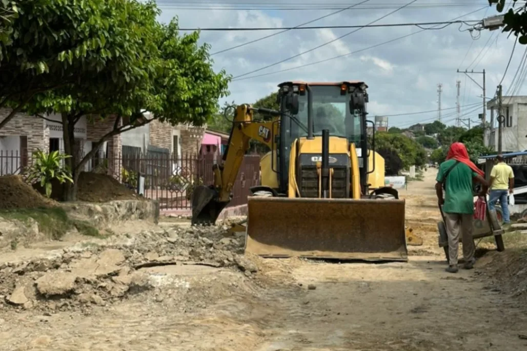 La Calle El Pozo en Chochó deja atrás el barro para pronto estrenar pavimento
