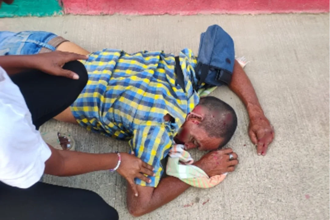 Motociclista adelantó sin precaución y se estrelló con una motocicleta